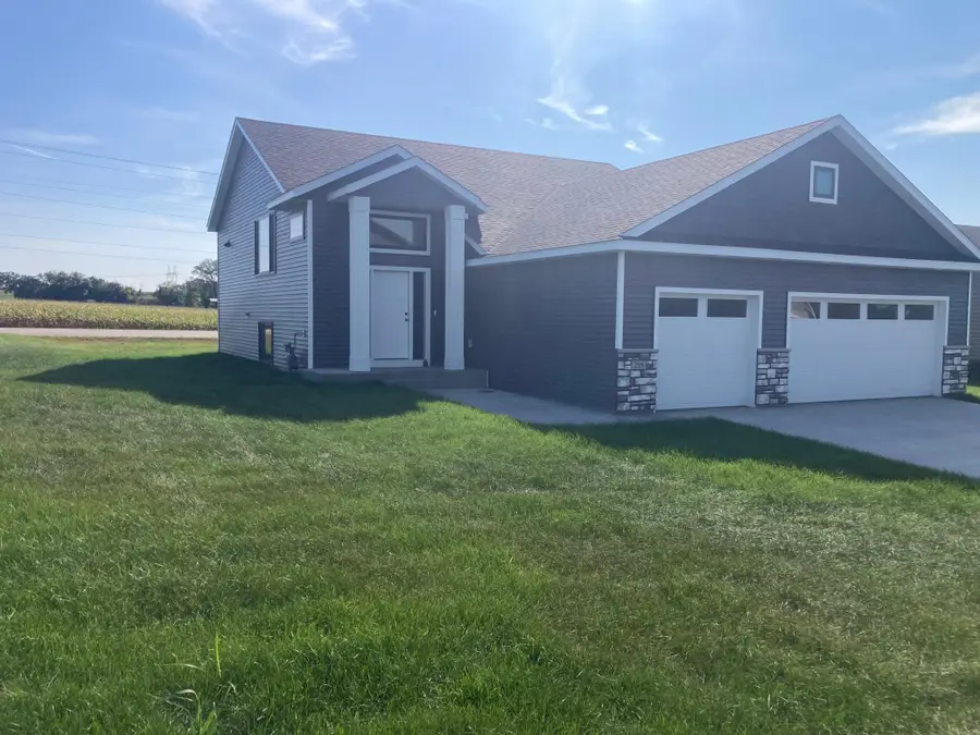 298 Eagle Lane, Zumbrota, MN 55992 - #2