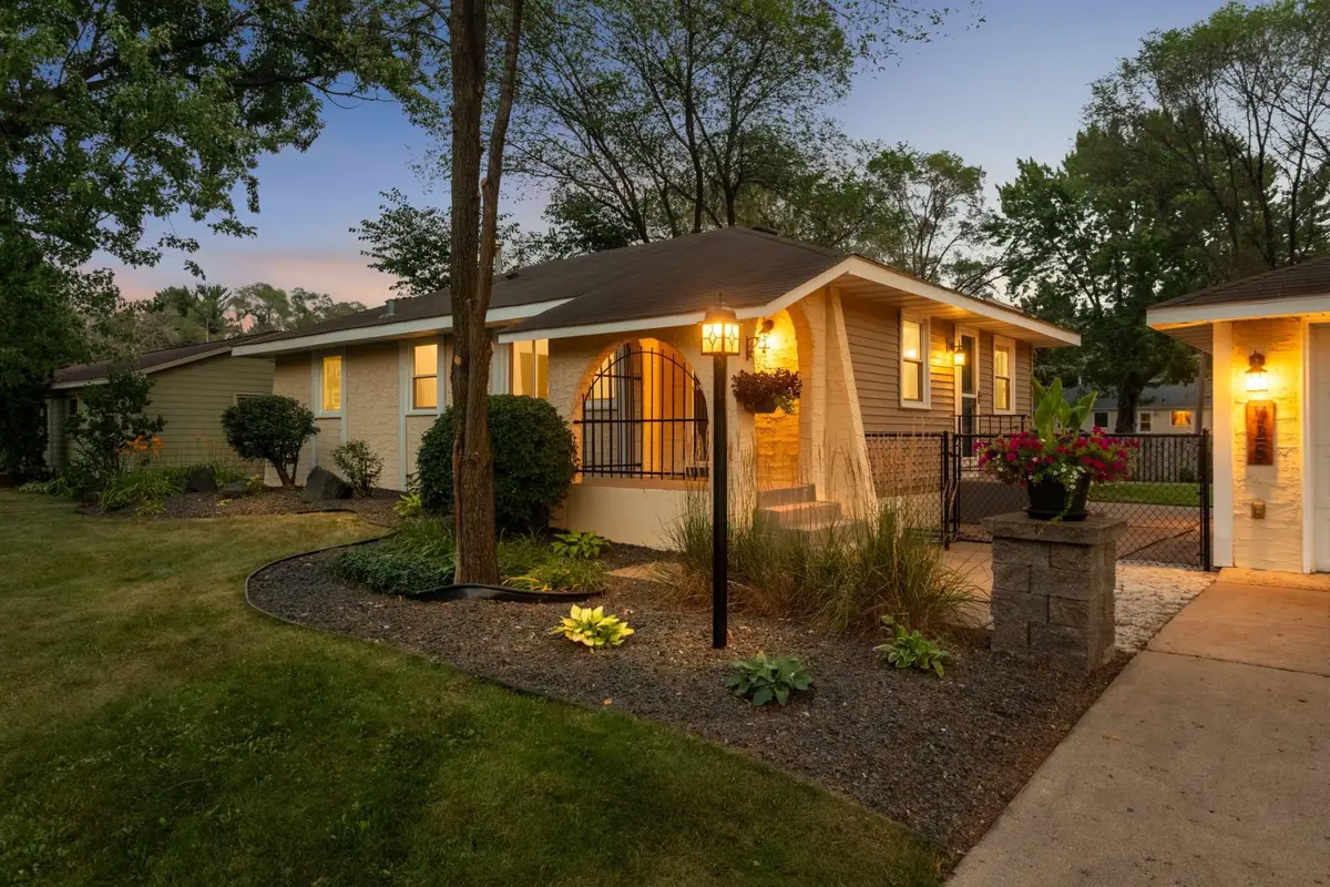 725 82nd Avenue N, Brooklyn Park, MN 55444 - #1