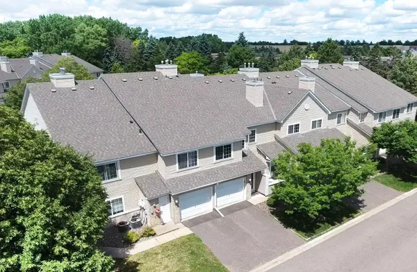 2240 Ranchview Lane N #80, Plymouth, MN 55447