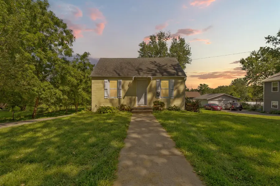 1135 5th Avenue Sw, Faribault, MN 55021 - #3