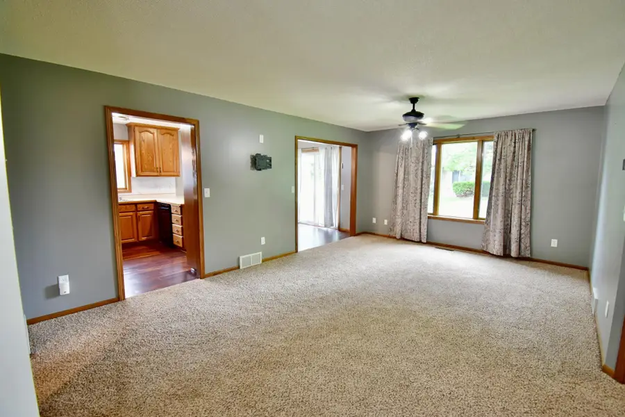 914 Willow Grove Circle, Waite Park, MN 56387 - #2