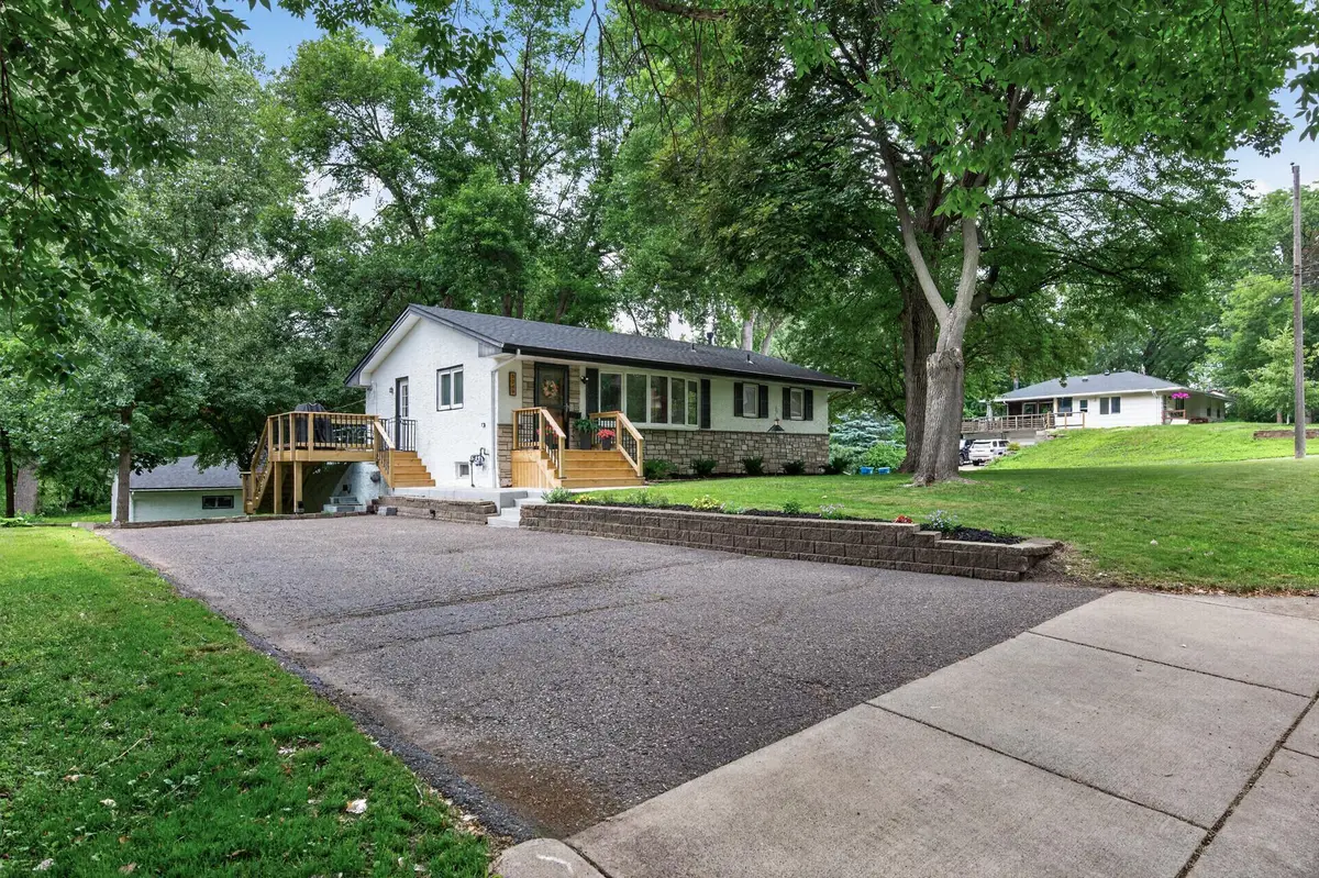 3249 Scott Avenue N, Golden Valley, MN 55422 - #1