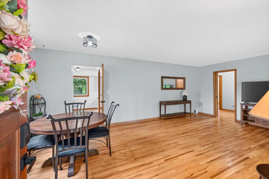 3249 Scott Avenue N, Golden Valley, MN 55422 - #3
