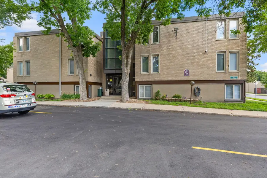 4030 15th Avenue S #10C, Minneapolis, MN 55407 - #2
