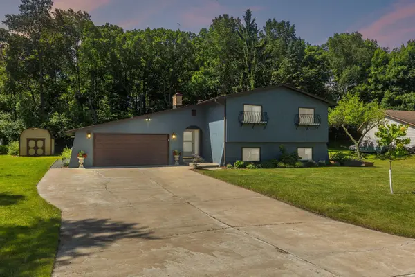9735 221st Street N, Forest Lake, MN 55025