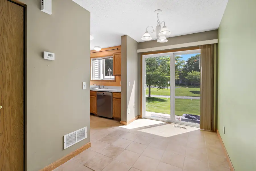 7772 Arboretum Village Circle, Chanhassen, MN 55317 - #2