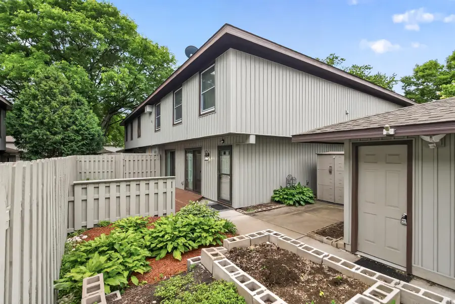 2502 Unity Avenue N, Golden Valley, MN 55422 - #3
