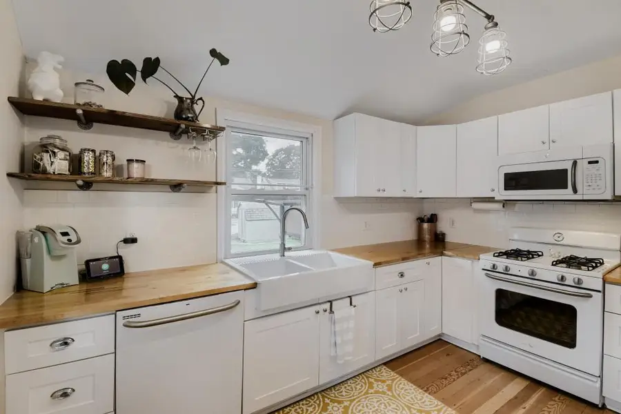 3044 Idaho Avenue S, Saint Louis Park, MN 55426 - #3