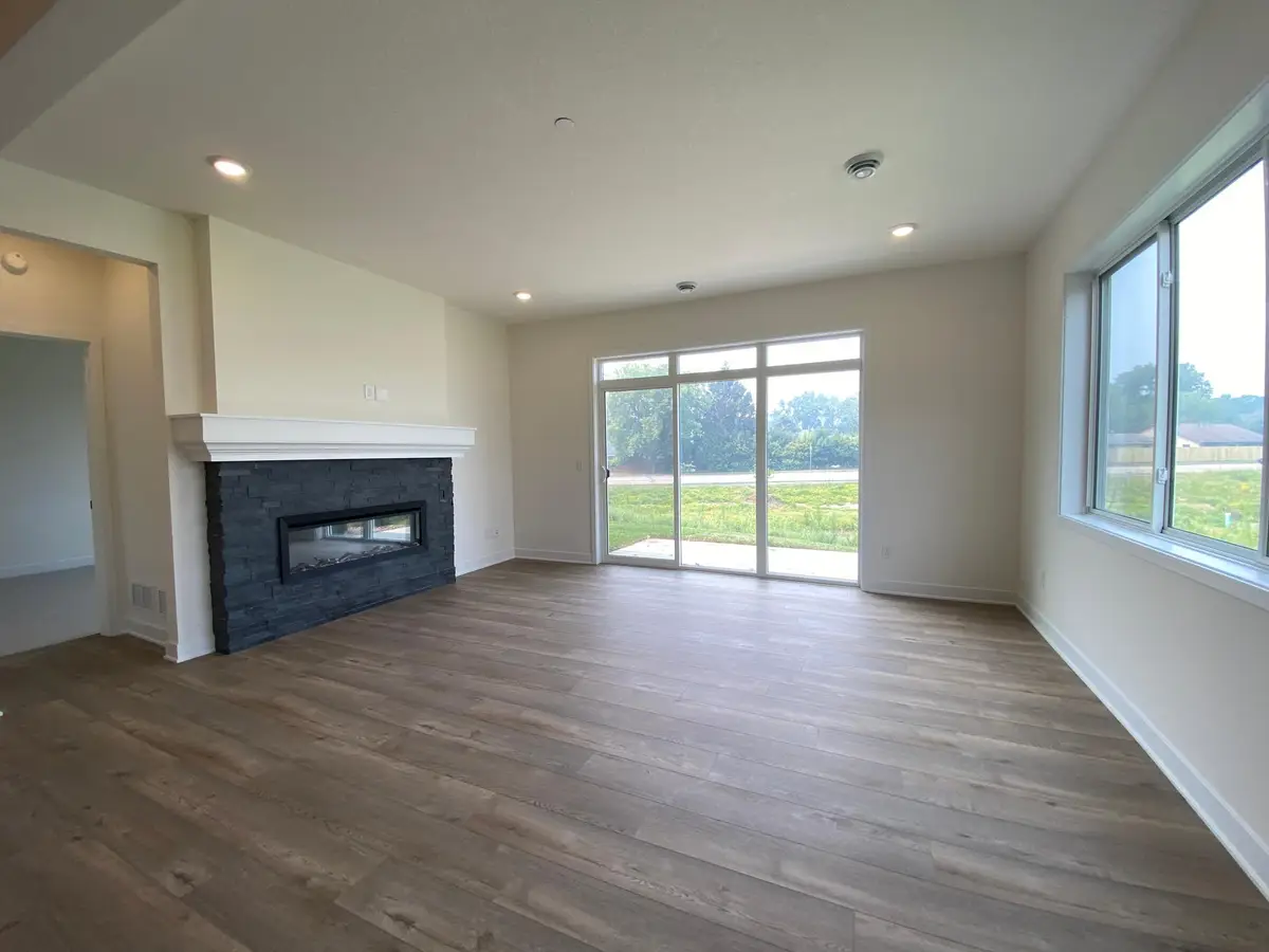 13785 Hollybrook Circle, Apple Valley, MN 55124 - #1