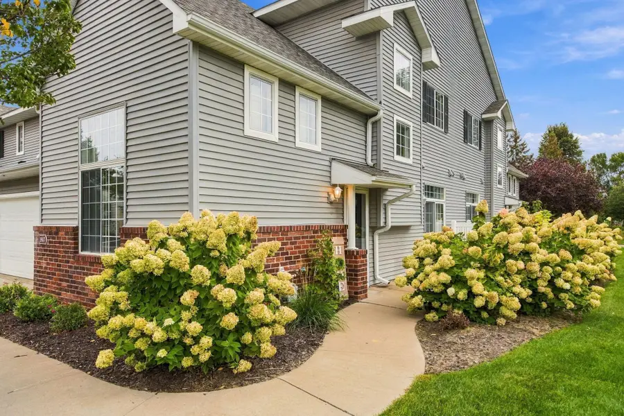 1907 111th Avenue Ne, Blaine, MN 55449 - #2