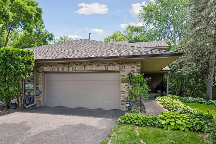 1140 Hollybrook Drive, Wayzata, MN 55391 - #3