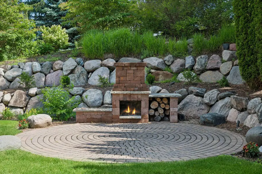 108 Knoll Circle E, Burnsville, MN 55337 - #3