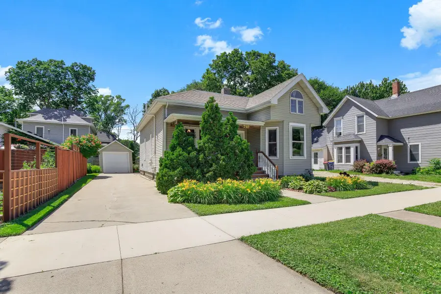 710 1st Avenue Nw, Faribault, MN 55021 - #2