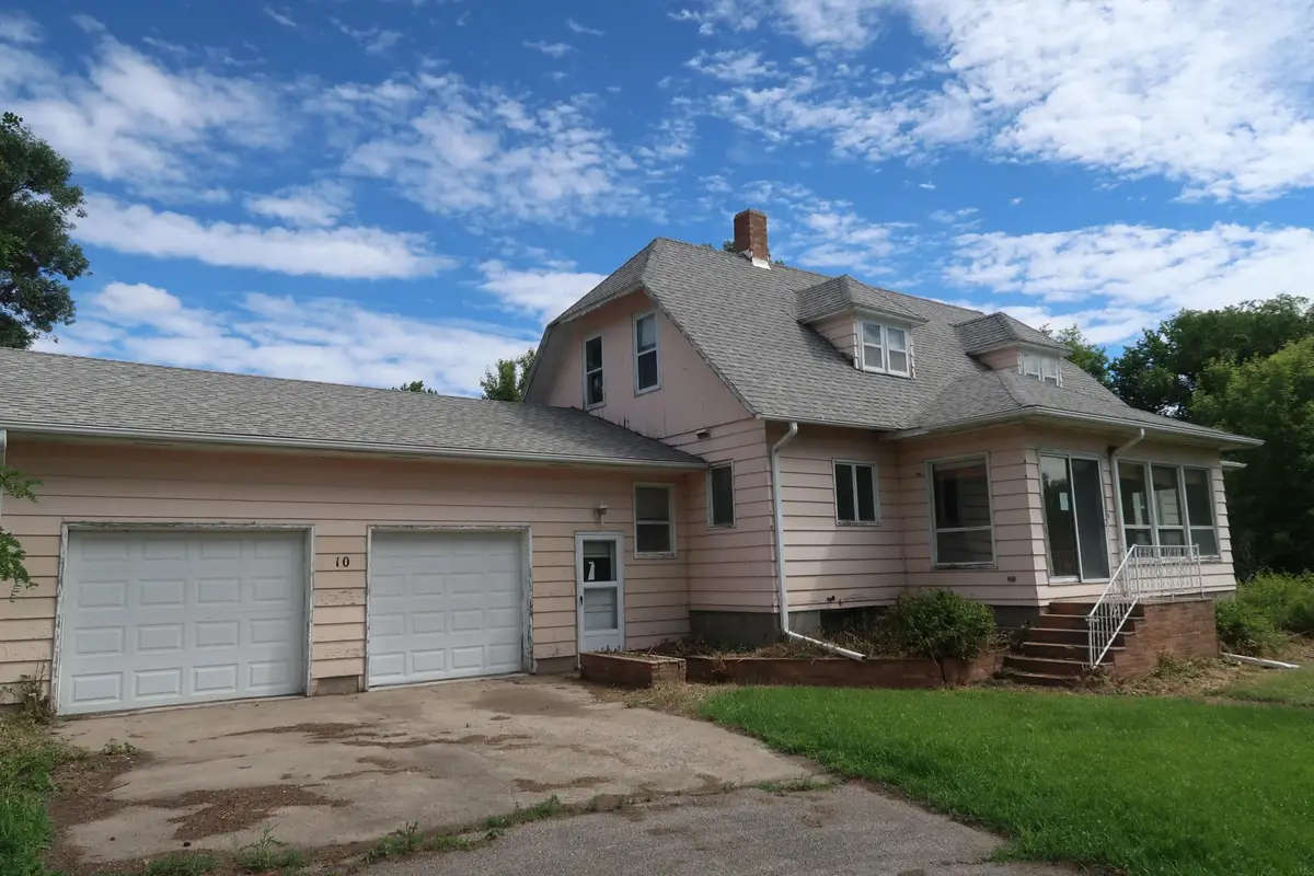 10 3rd Avenue, Arthur, ND 58006 - #1