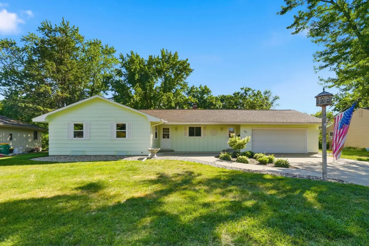 121 Hillcrest Drive, Belle Plaine, MN 56011 - #1
