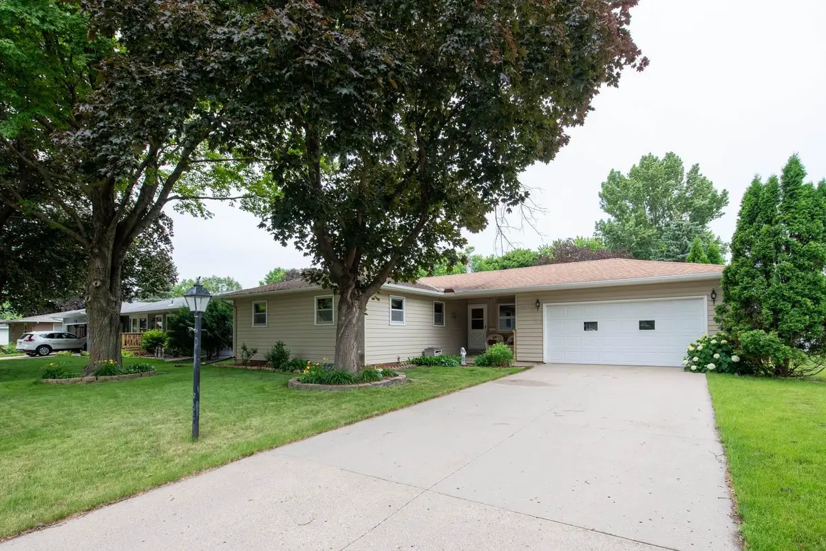 1808 Sunray Avenue, Mankato, MN 56001 - #1