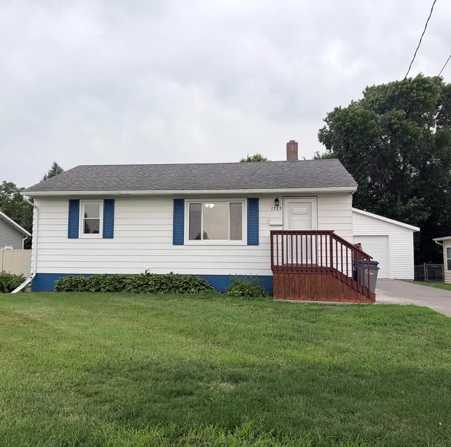 1325 8th Avenue N, Moorhead, MN 56560 - #2
