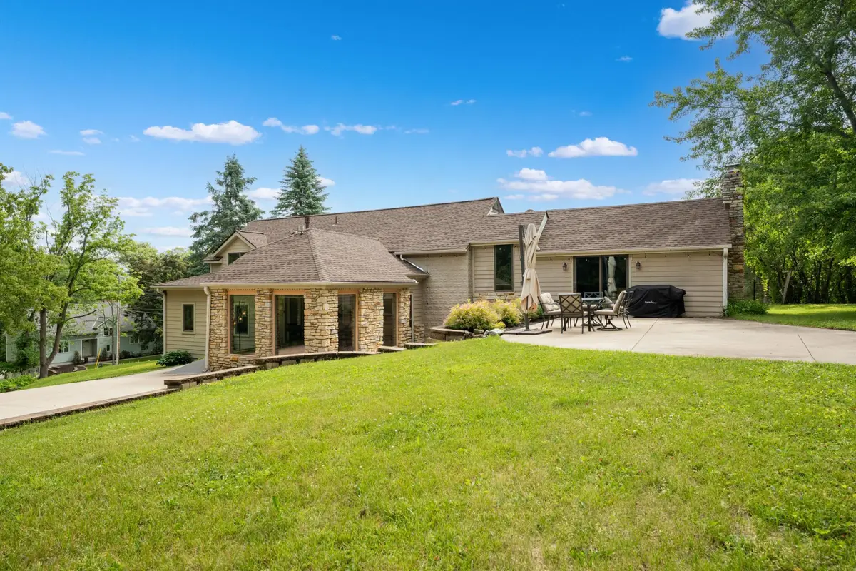 2418 5th Street Sw, Rochester, MN 55902 - #1