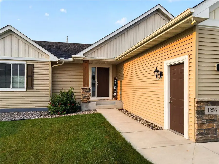 1226 Olivia Street Se, New Prague, MN 56071 - #3