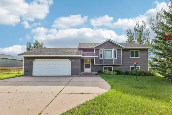 40042 Harvester Avenue, North Branch, MN 55056