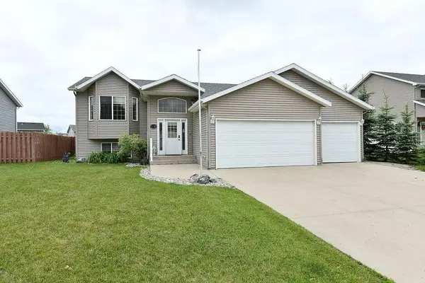 1159 39 1/2 Avenue W, West Fargo, ND 58078