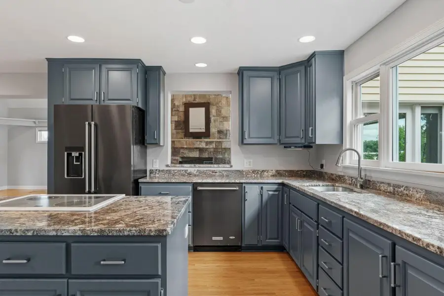 223 E River Parkway, Champlin, MN 55316 - #2