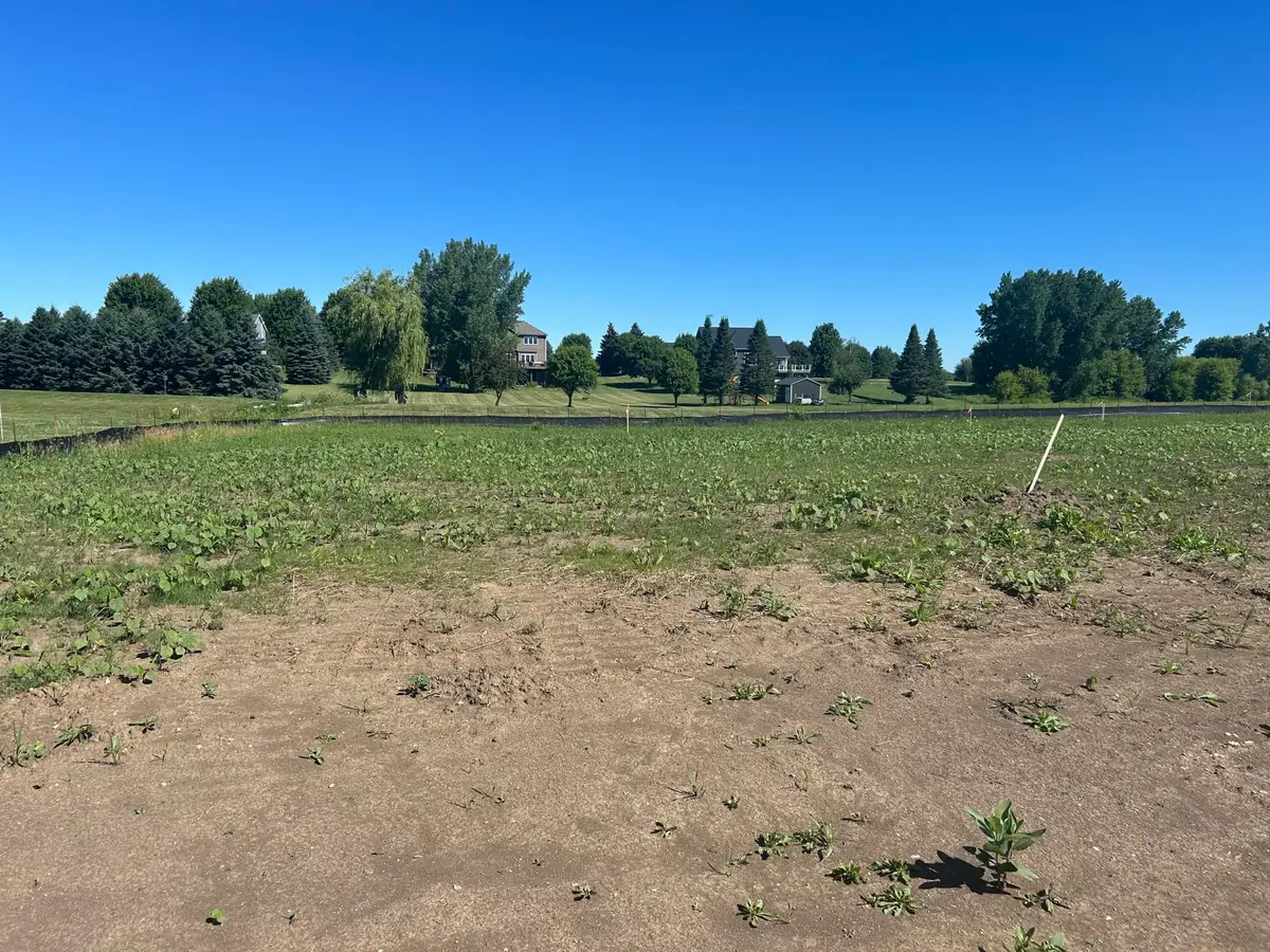 901 23rd St Circle Ne, Kasson, MN 55944 - #1