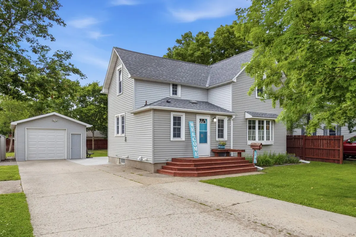 546 Erie Street Se, Hutchinson, MN 55350 - #1