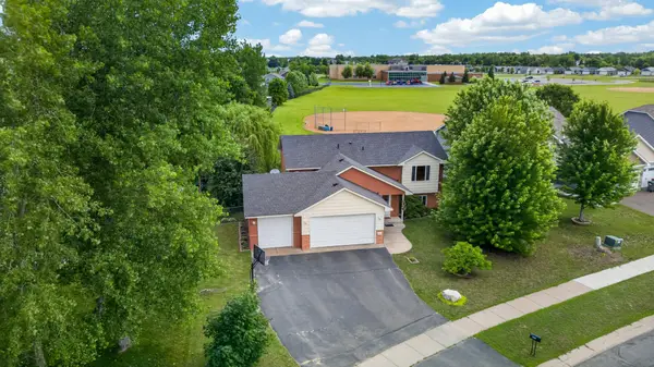 806 Marion Street Se, Isanti, MN 55040