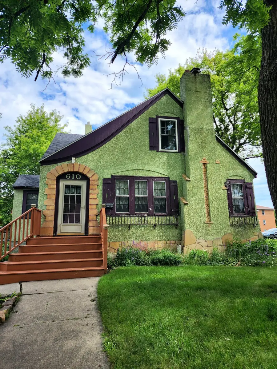 610 Trott Avenue Sw, Willmar, MN 56201 - #2
