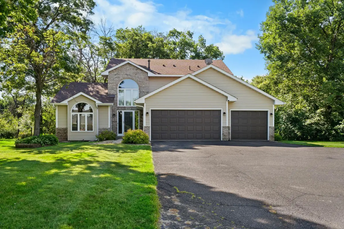 1432 Cloud Drive Ne, Blaine, MN 55449 - #1