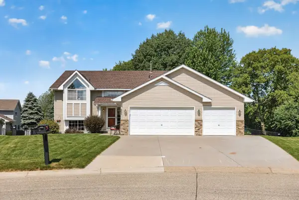893 Marnie Circle S, Maplewood, MN 55119