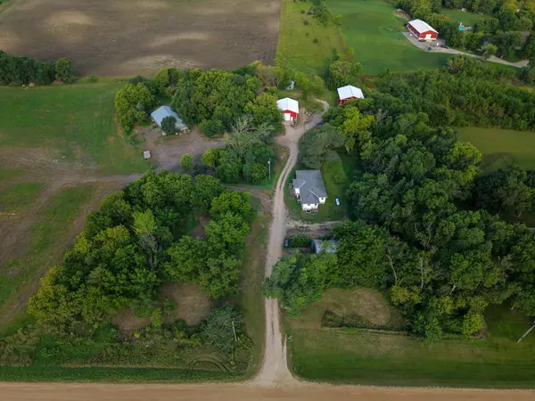 6308 60th Street Ne, Spicer, MN 56288