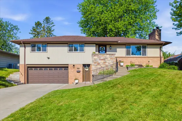 3404 Skycroft Drive, Saint Anthony, MN 55418
