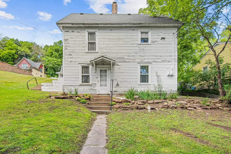 213 4th St W, Carver, MN 55315 - #2
