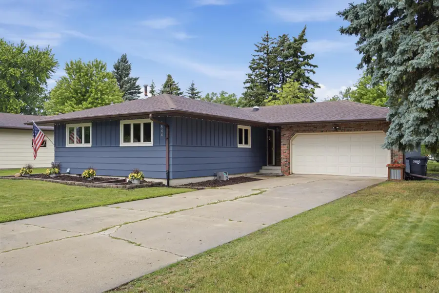 2844 Hickory Street N, Fargo, ND 58102 - #2