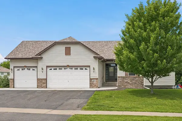 29661 Shoreview Circle, Lindstrom, MN 55045