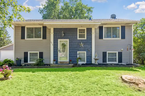 2516 103rd Avenue Nw, Coon Rapids, MN 55433