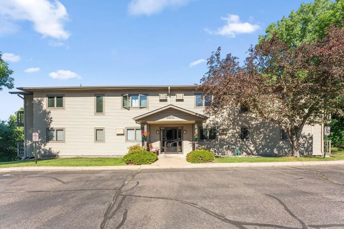 6601 Buckley Circle #105, Inver Grove Heights, MN 55076 - #1