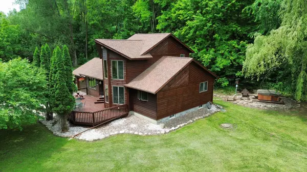 23076 County Road 15, Winona, MN 55987