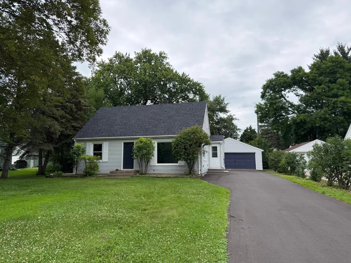 1051 Burke Avenue W, Roseville, MN 55113 - #1