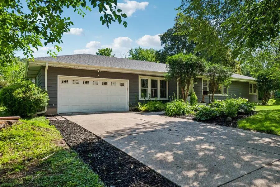 9222 W 22nd Lane, Saint Louis Park, MN 55426 - #3