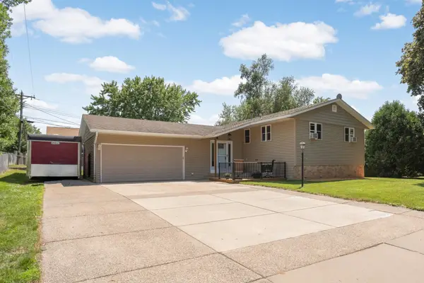 1307 17th Street W, Hastings, MN 55033