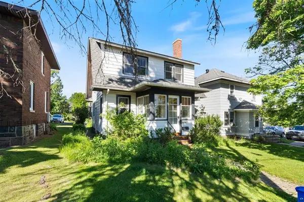 928 N 19th Avenue E, Duluth, MN 55812
