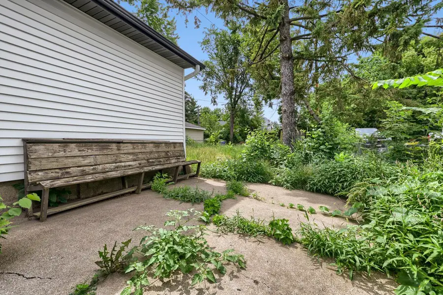 1024 Geranium Avenue E, Saint Paul, MN 55106 - #3