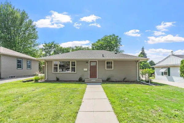3418 Hayes Street Ne, Minneapolis, MN 55418