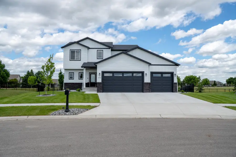 4744 Hampton Loop S, Moorhead, MN 56560 - #2