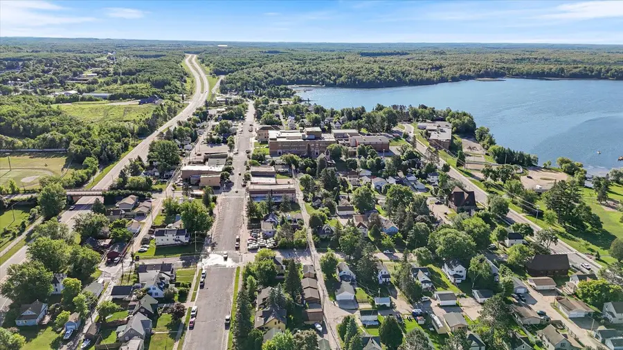 202 Olcott Avenue, Coleraine, MN 55722 - #3