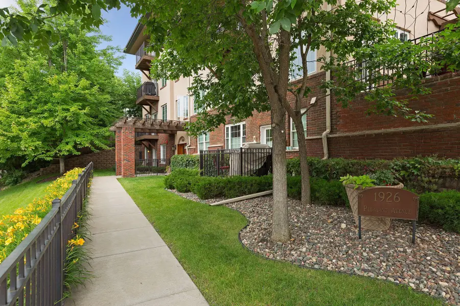 1926 Pleasant Avenue #101, Minneapolis, MN 55403 - #3