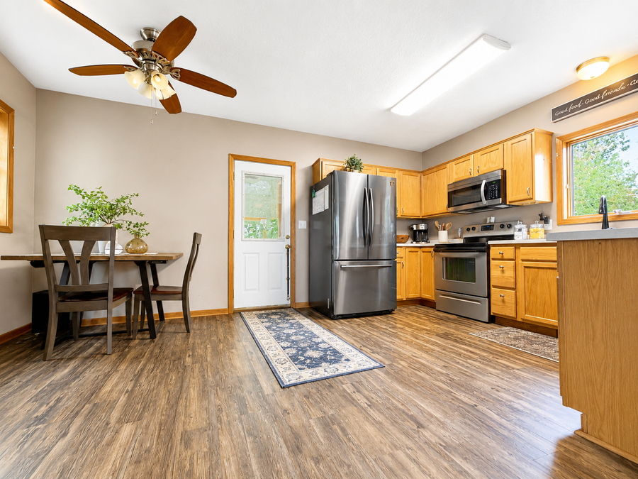 908 E Main Street, Dodge Center, MN 55927 - #3